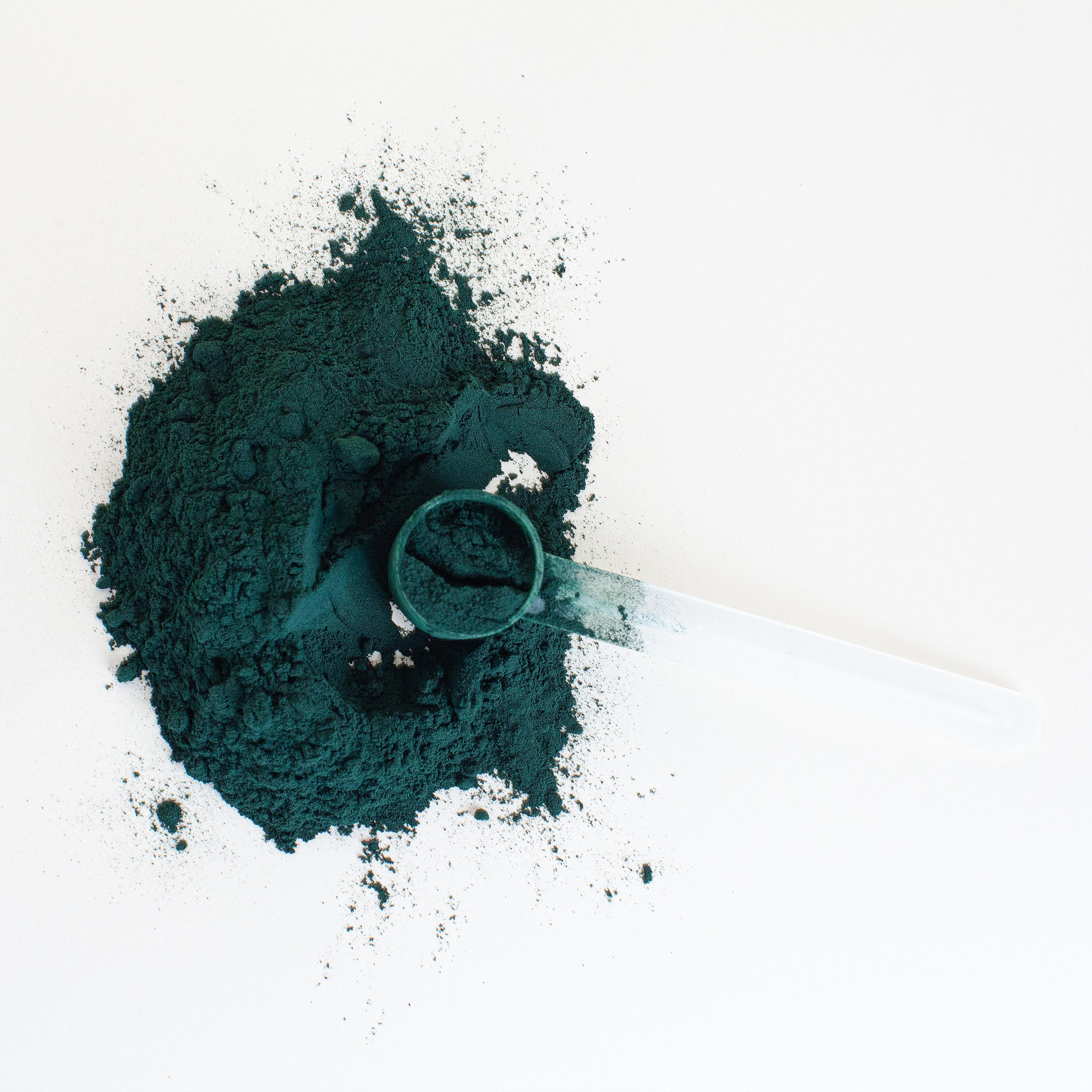 Chlorella - zdrowotny hit! Co to jest chlorella i na co pomaga? Algi Chlorella i Spirulina. Chlorella czy spirulina – co wybrać? Suplement