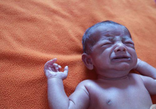 Baby blues a depresja poporodowa – jak sobie radzić i czym się różnią