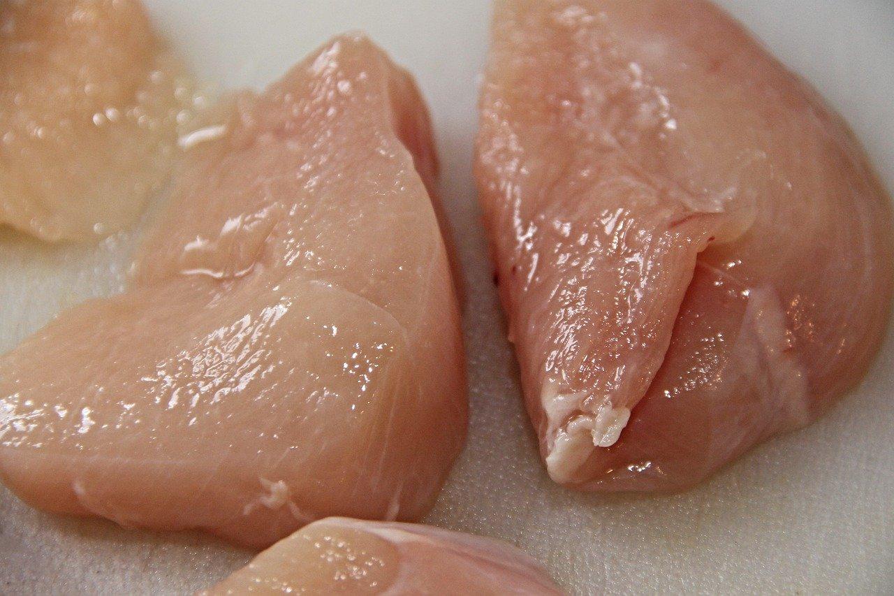 Choroba białych włókien w mięsie kurczaka 