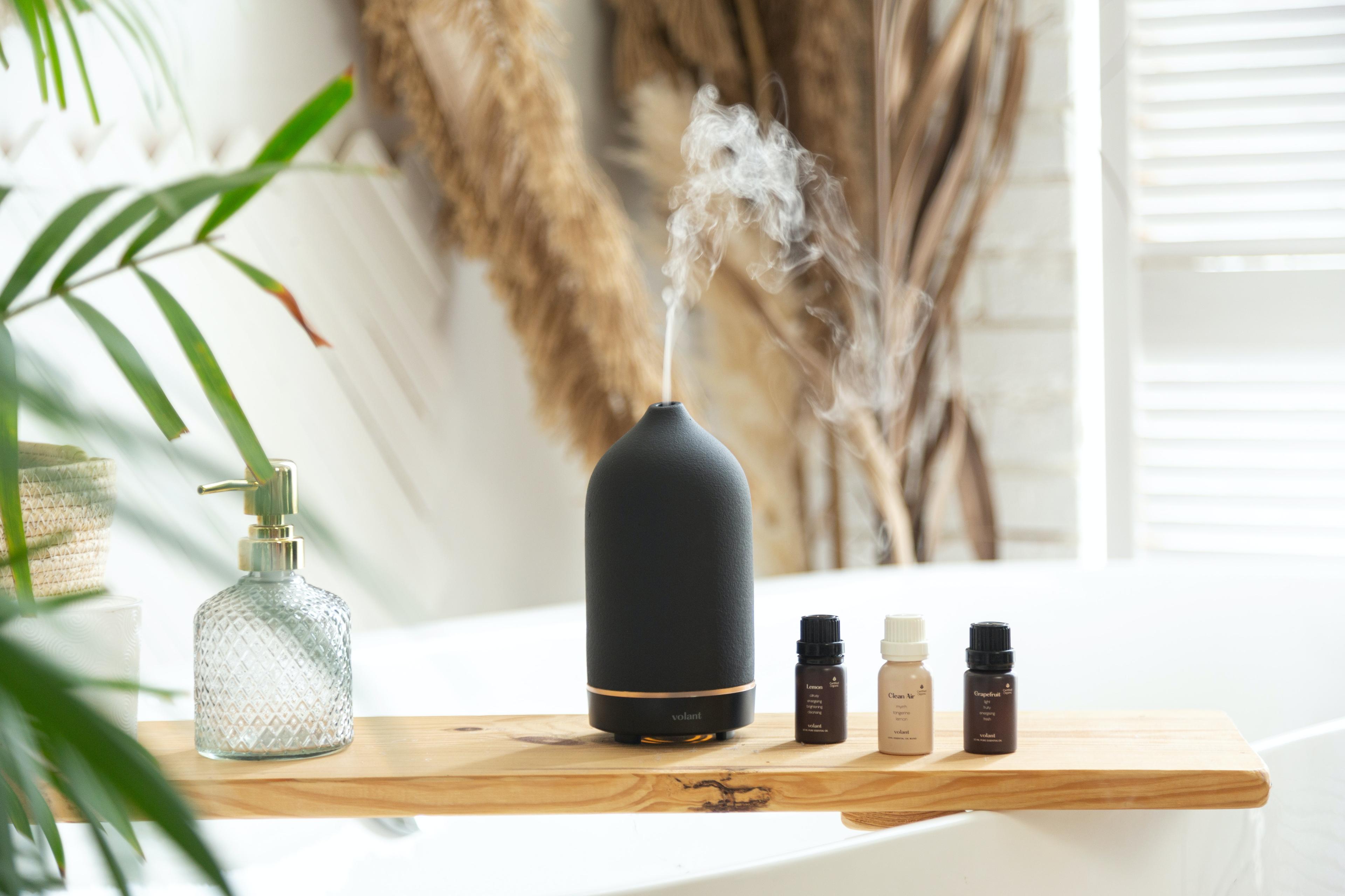 Aromaterapia - co to i jak się ja stosuje. Aromaterapia – jak stosować olejki eteryczne w domu? Na czym polega aromaterapia? Czym jest aromaterapia?
