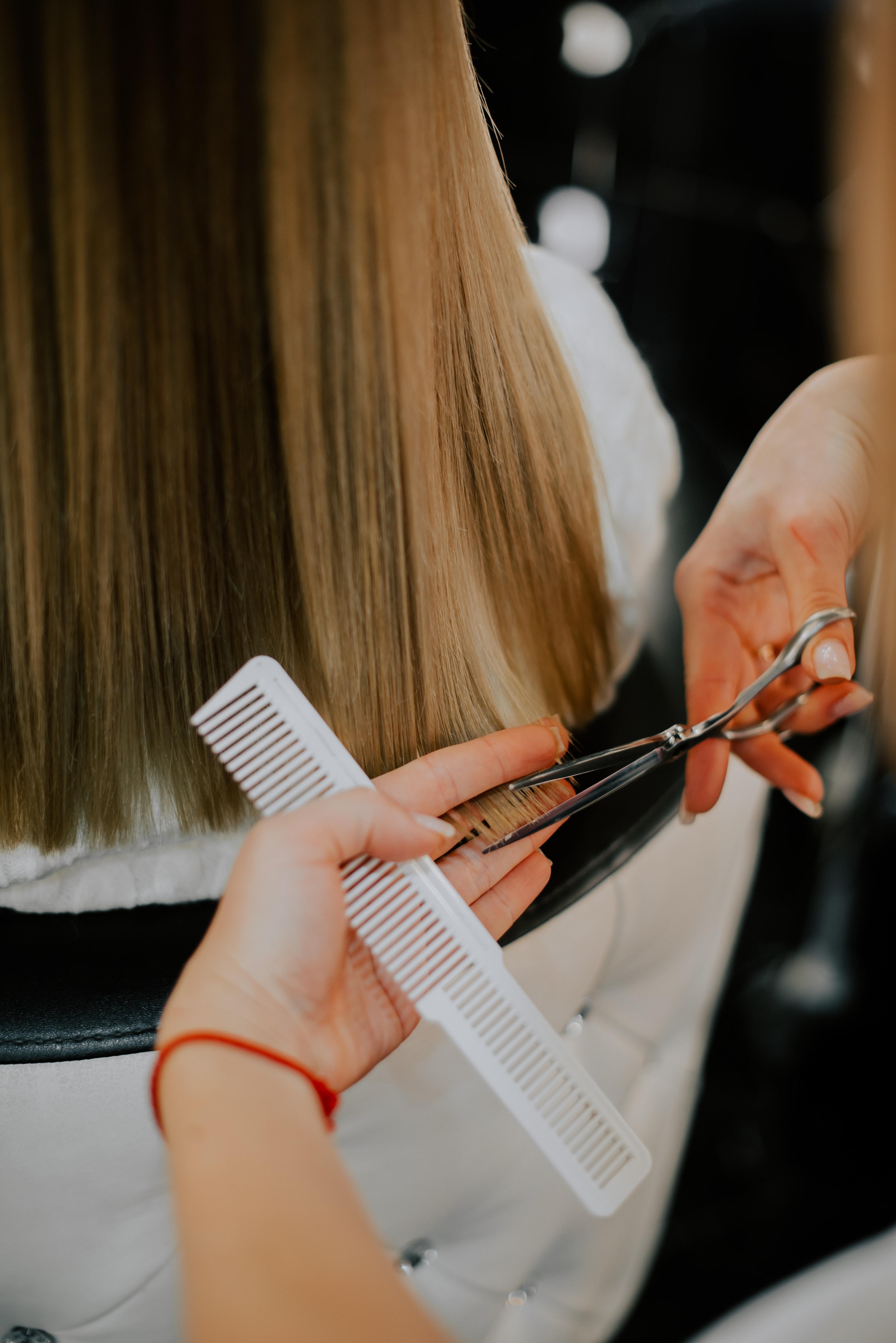 Aloes na włosy – domowe sposoby, efekty i metody stosowania