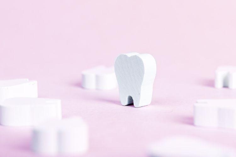 Genetyczny brak dwójek - hipodoncja - dlaczego tak się dzieje?